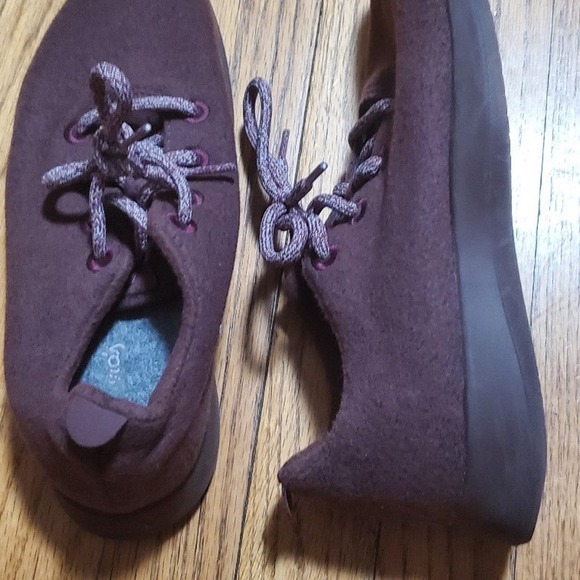 Allbirds burgundy wool runners w 10 - Picture 5 of 7
